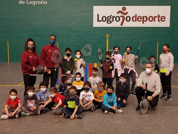 40 niños y niñas disfrutan de estas vacaciones en el Campus “Mini Héroes” de Logroño Deporte