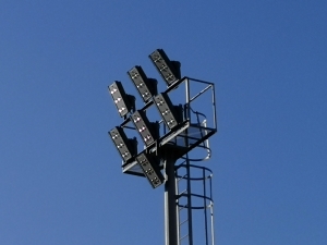 Logroño Deporte ha renovado la iluminación del Campo de Fútbol de La Ribera, reduciendo el consumo en 43,68kw/h y la huella de carbono en 43 toneladas de CO2 al año