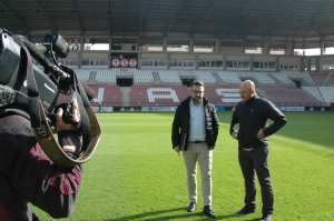 Javier Merino ha comprobado el perfecto estado del Estadio de Las Gaunas y de su césped de cara al partido de la Selección Española Sub-21 ante Dinamarca