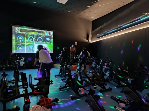 Logroño Deporte ofrece en exclusiva para sus abonados clases virtuales de Ciclo Indoor gratuitas