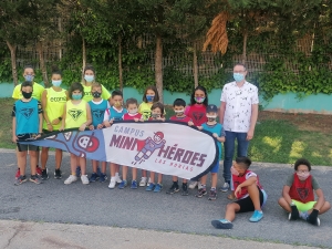 143 niños y niñas disfrutan de un verano deportivo y saludable en el Campus “Mini Héroes” que Logroño Deporte ha organizado en Pradoviejo